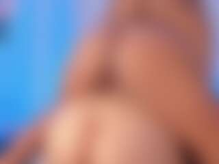 Live cam show with orchid-devourer - Tongue on SquirtSoMuch