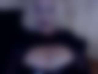 Live cam show with MistressDemiSweet - Oil on camwithhim.com