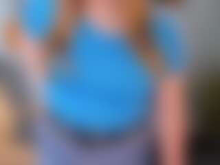 Live cam show with cassandra-b - Flashing on crypto-cams