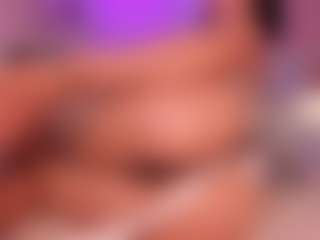 Live cam show with chloe-watsonxx - Ass To Mouth on Soda Cam