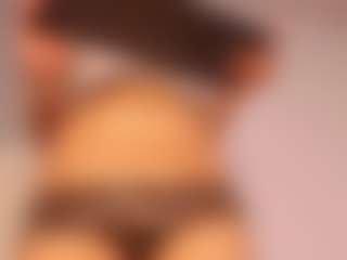 chloe-watsonxx's Live Sex Cam Show