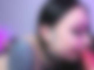 Live cam show with Gorgeous-Luna - Nora on crypto-cams