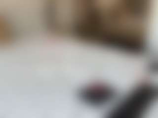 Spettacolo in cam dal vivo con TopModels15 - Facesitting su Camsoda