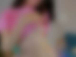 Live cam show with Hailey-Green - Flirt on Big Tits