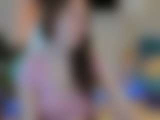 Live cam show with Hailey-Green - Kisses on live18s.com