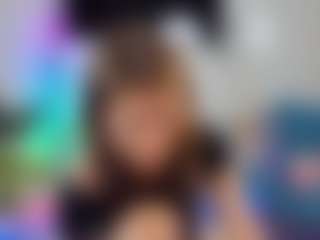 Hailey-Green's Live Sex Cam Show