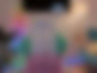 Live cam show with Hailey-Green - Sport on CamClone