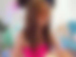 Live cam show with Hailey-Green - Kisses on Camiplay Live