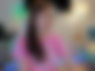 Live cam show with Hailey-Green - Flirt on Chatstar