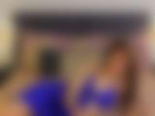 Live cam show with Hailey-Green - Kisses on Camsoda Late Night