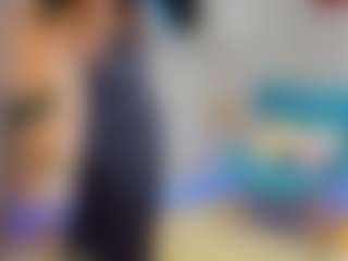 Hailey-Green's Live Sex Cam Show
