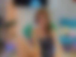 Hailey-Green's Live Sex Cam Show