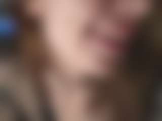 Live cam show with Hailey-Green - Game on Milfs Live