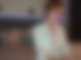 Live-Cam-Show mit Hailey-Green - Game auf Camsoda
