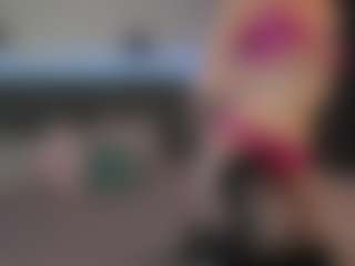 Hailey-Green's Live Sex Cam Show