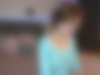 Live cam show with Hailey-Green - Kisses on Fling VIP Chat