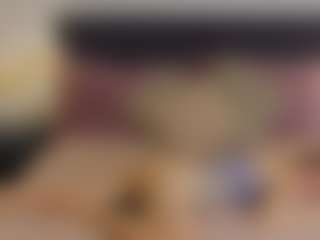 Live cam show with Hailey-Green - Sport on LiveSexCams6