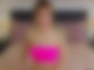 Live cam show with Hailey-Green - Flirt on infinitiblacc.com
