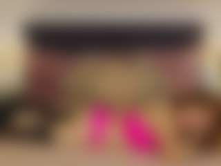 Hailey-Green's Live Sex Cam Show