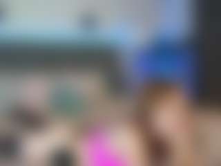Live cam show with Hailey-Green - Green Eyes on WildCum