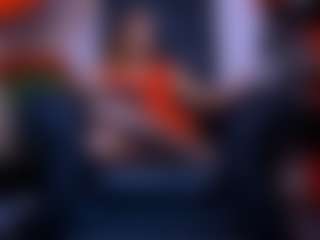 Live cam show with JaneWyatt - Kisses on madthumbs