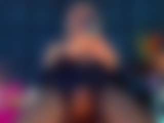 Live-Cam-Show mit britneyortegax - Smoking auf Camsoda