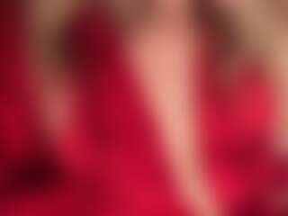 giuliabr's Live Sex Cam Show