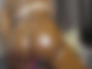 Queen-bree's Live Sex Cam Show