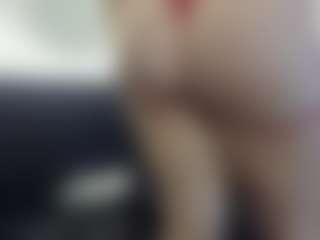Live cam show with NatiiBigass - Squats on mypornchat.com