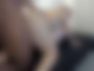 Live cam show with NatiiBigass - Flex on CamwithHer