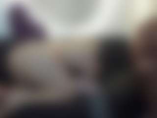 Live cam show with NatiiBigass - Flex on Camming Site