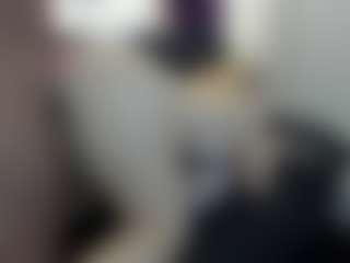 Live cam show with NatiiBigass - Flex on SpunkLive