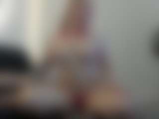 Live cam show with NatiiBigass - Body on Dare Cams