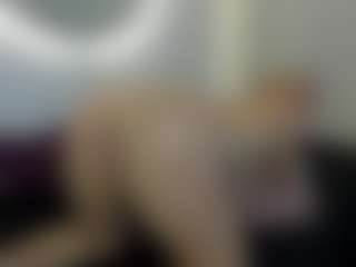 Live cam show with NatiiBigass - Big Clit on Camsoda