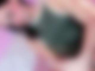 Live cam show with SamiQueen01 - Flat Chested on Fling VIP Chat