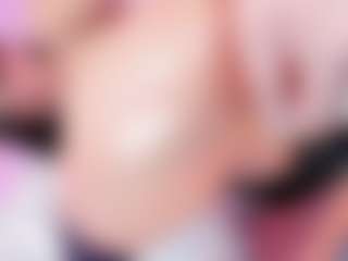 Live cam show with SamiQueen01 - Tease on Camversity