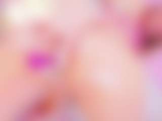 Live cam show with SamiQueen01 - White on Chatstar | colombia