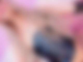 Live cam show with SamiQueen01 - Flat Chested on TeamSkeetLive