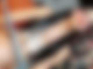 Live cam show with SamiQueen01 - Average on intimatelivegirls.com