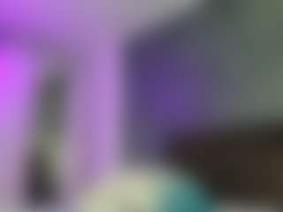 Live cam show with JasmineDreams - Innocent on Soda Cam