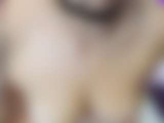 Live cam show with hornybarelylegalgirl - Eating Pussy on Camiplay Live