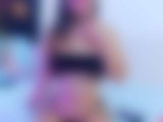 Live cam show with hornybarelylegalgirl - Thick on liverealitysex.com