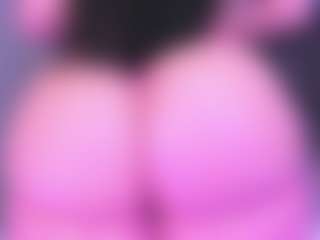 Live cam show with CataGomez - Brown Eyes Curvy on Dolls Live
