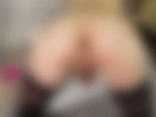 Live cam show with CuteArii - Average on wildcum.com