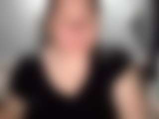 candycream17's Live Sex Cam Show