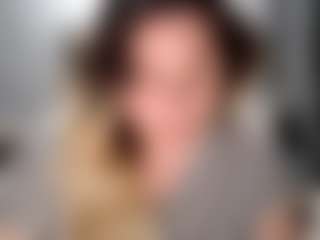 candycream17's Live Sex Cam Show