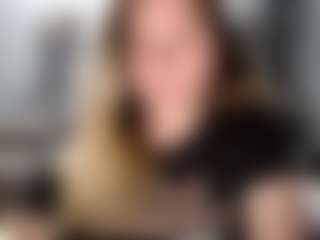 candycream17's Live Sex Cam Show