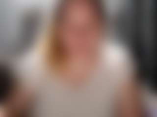 candycream17's Live Sex Cam Show