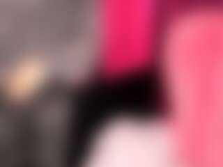 MiaMilano's Live Sex Cam Show