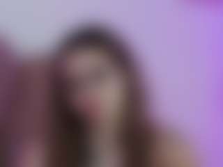 Show di cam dal vivo con Abby - Facial su Camsoda